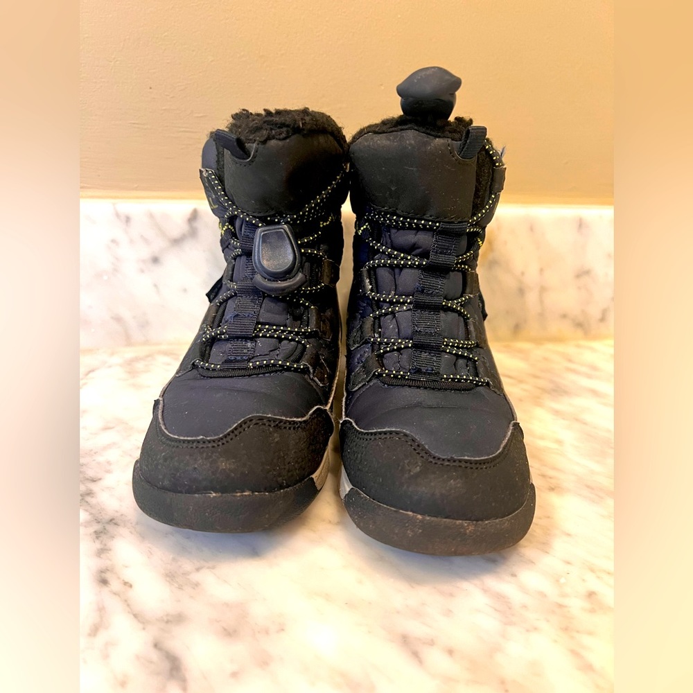 Merrell Snow Crush 3.0 winter boots, kids size 11